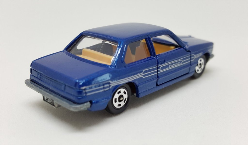 Illustration for article titled LaLD Car Week: Teutonic Tuesday - Tomica BMW 320i